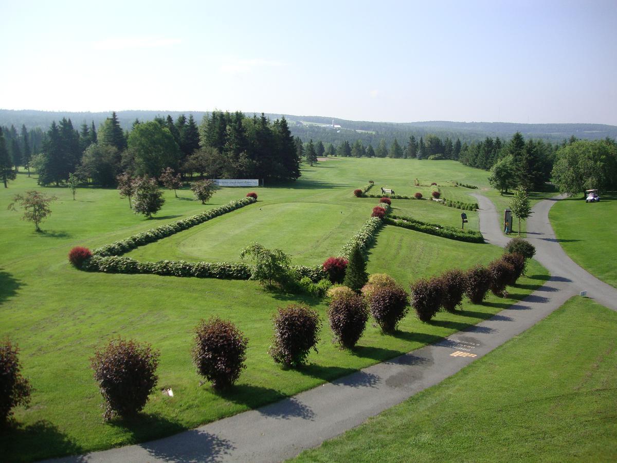 La Cache Du Golf Hotell Beauceville Eksteriør bilde